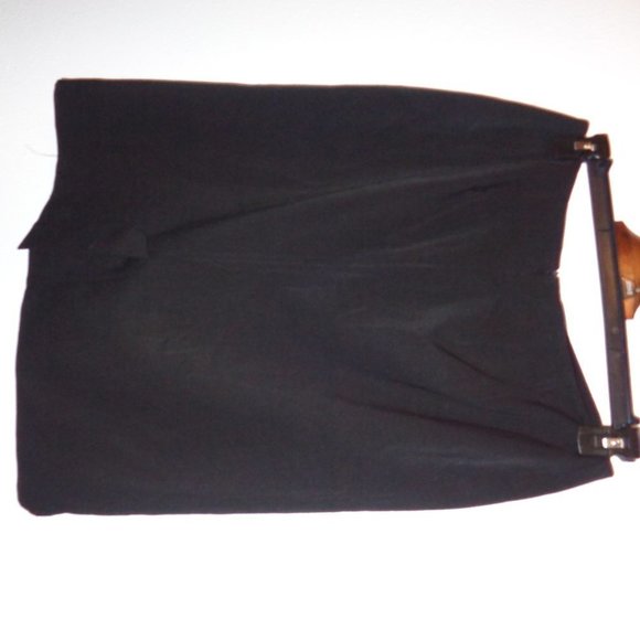 G Signature Black Skirt Size 12 NWT - Picture 8 of 10